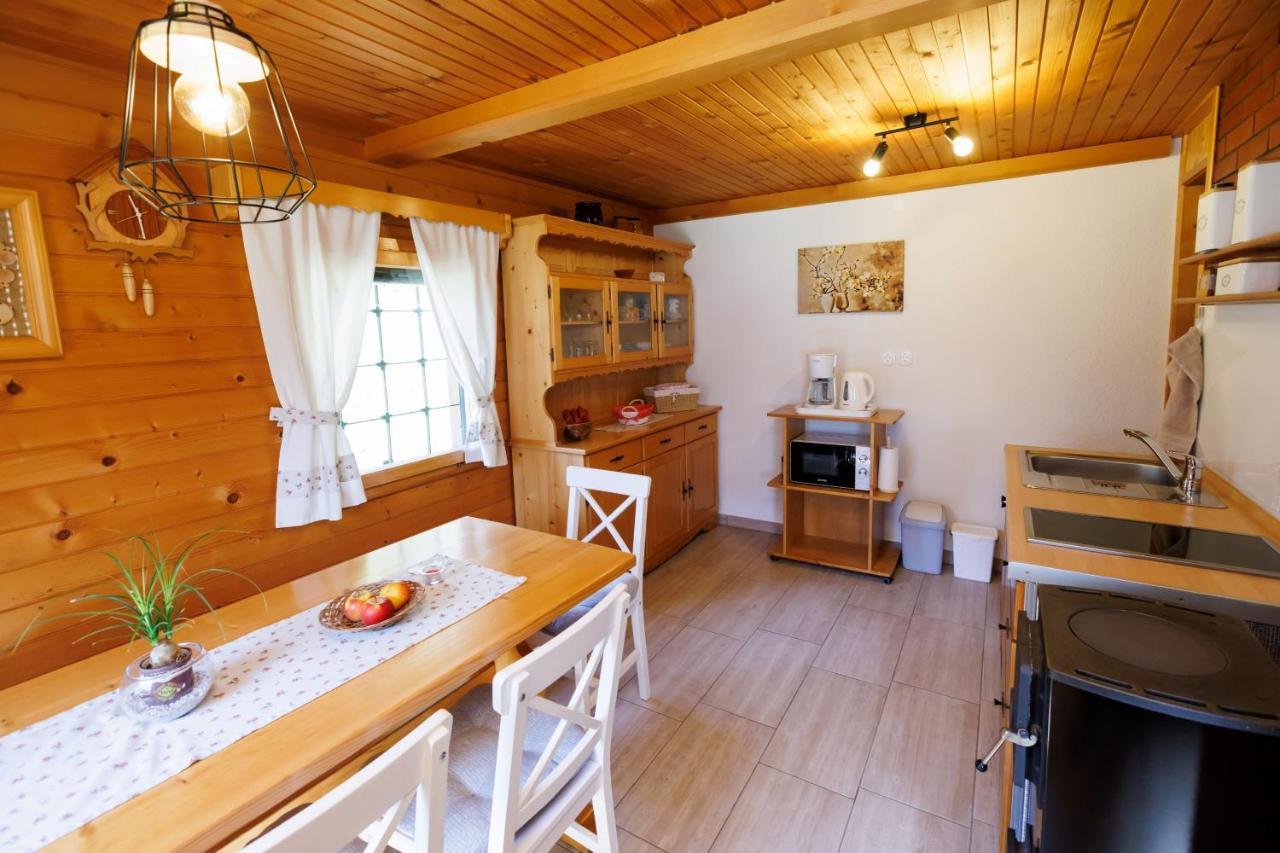 Pocitniska Hisa Eros Villa Бохин Екстериор снимка